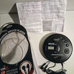 Supersonic SC253FM Personal MP3/CD Player With Radio Headphones And Manual. Fixed Price $34.97.