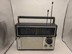 Radio Shack Realistic Patrolman SW-60 Am/fm/sw/vhf Powers On For Parts. Fixed Price $19.99.