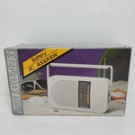 Soundesign Am/fm Portable Radio Model 2204 Sgy Dual Power, Vintage Nos Nib. Fixed Price $35.22.
