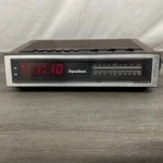 Dyna-tone Wood Grain Retro Am Fm Digital Alarm Clock Radio Vintage Bedside. Fixed Price $10.00.