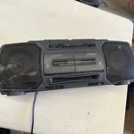 Magnavox AW7505/17AM Fm Dual Cassette Turbo Bass Generator Boombox No Antenna. Fixed Price $39.99.