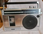Ion Audio Retro Rocker Portable Boombox. Fixed Price $23.96.