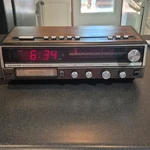 Lloyd's Vintage Am/fm Stereo 8-TRACK Electronic Clock Radio Player Model J248. Fixed Price $79.99.