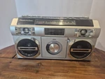 Studebaker ST2145 Master Blaster Bluetooth Boombox Radio. Fixed Price $89.99.