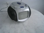 Gpx Model TVB544 Am/fm Cd Uhf Vl Vh Portable Boombox Stereo Radio - Working. Fixed Price $29.99.
