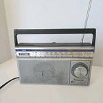 Vintage Panasonic Fm-am Portable Radio RF-557 Made Japan. Fixed Price $16.99.