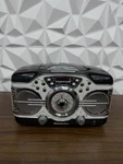 Studebaker SB2103BW Retro Am/fm Cd Clock Radio Black Chrome Vintage Style Tested. Fixed Price $57.00.