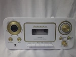 Studebaker SB2135 Boombox Cd Cassette Fm/am Radio Aux White Gold. Fixed Price $39.99.